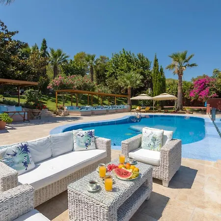 Seafront Luxury 