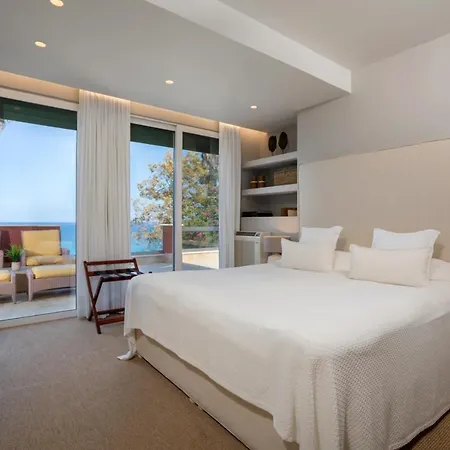 Seafront Luxury 
