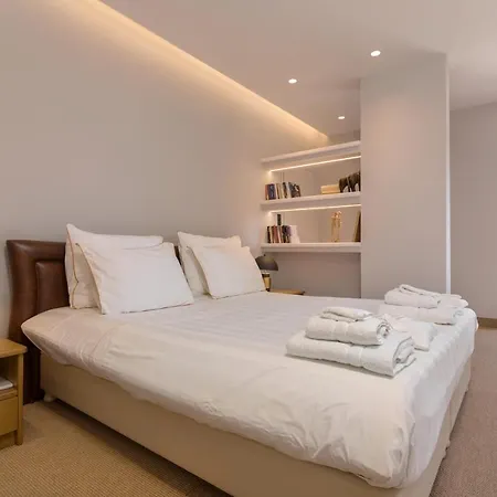 Seafront Luxury 
