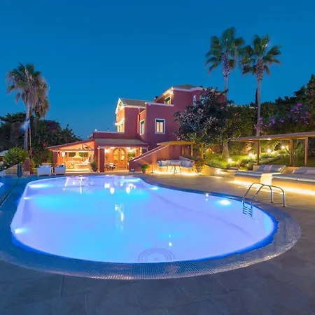 Seafront Luxury 