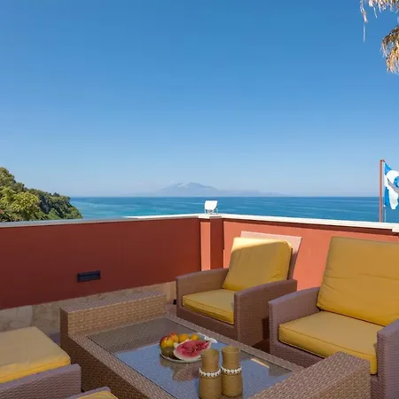 Seafront Luxury 